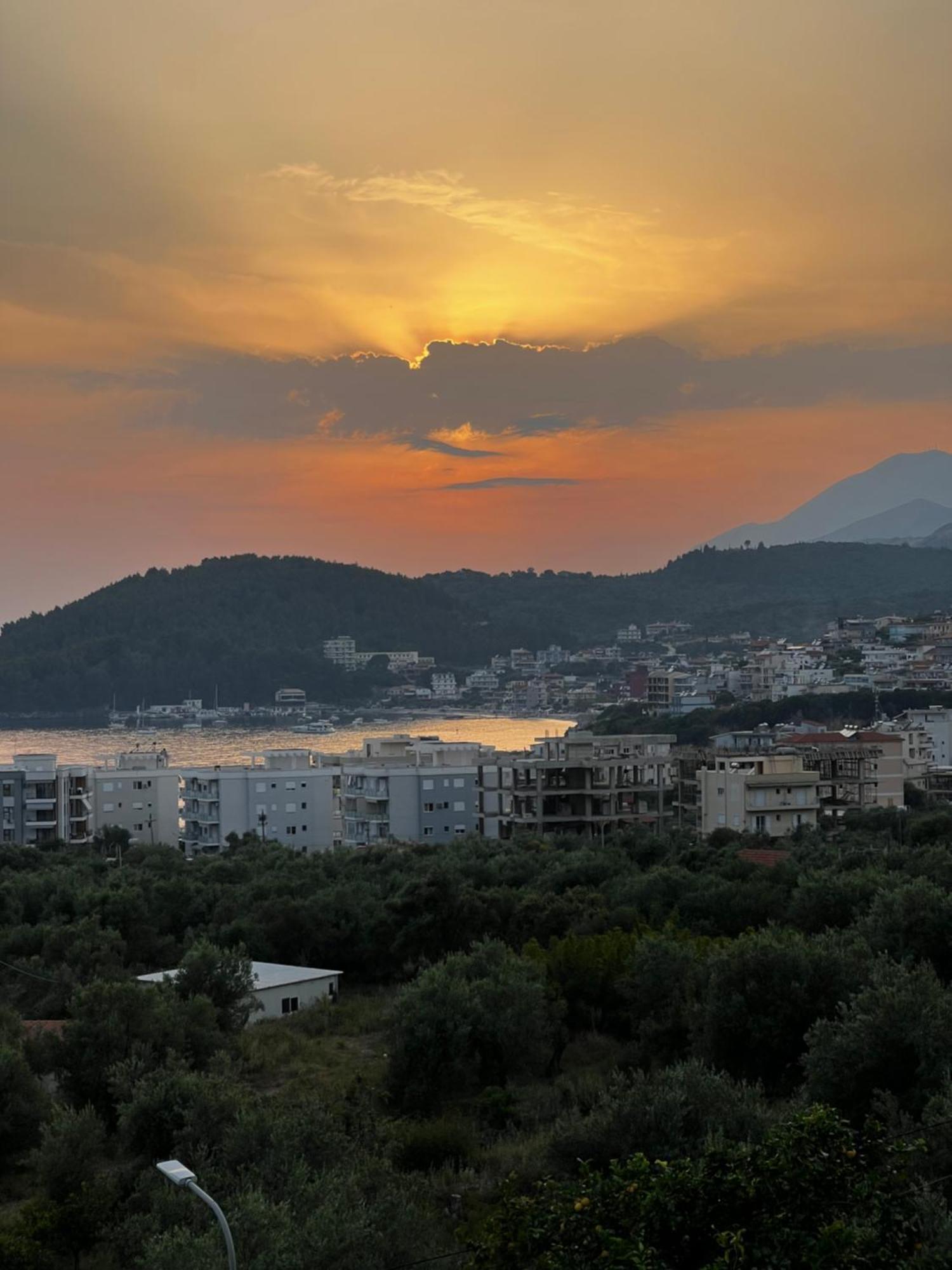Kalesma Himare Apartment Ngoại thất bức ảnh